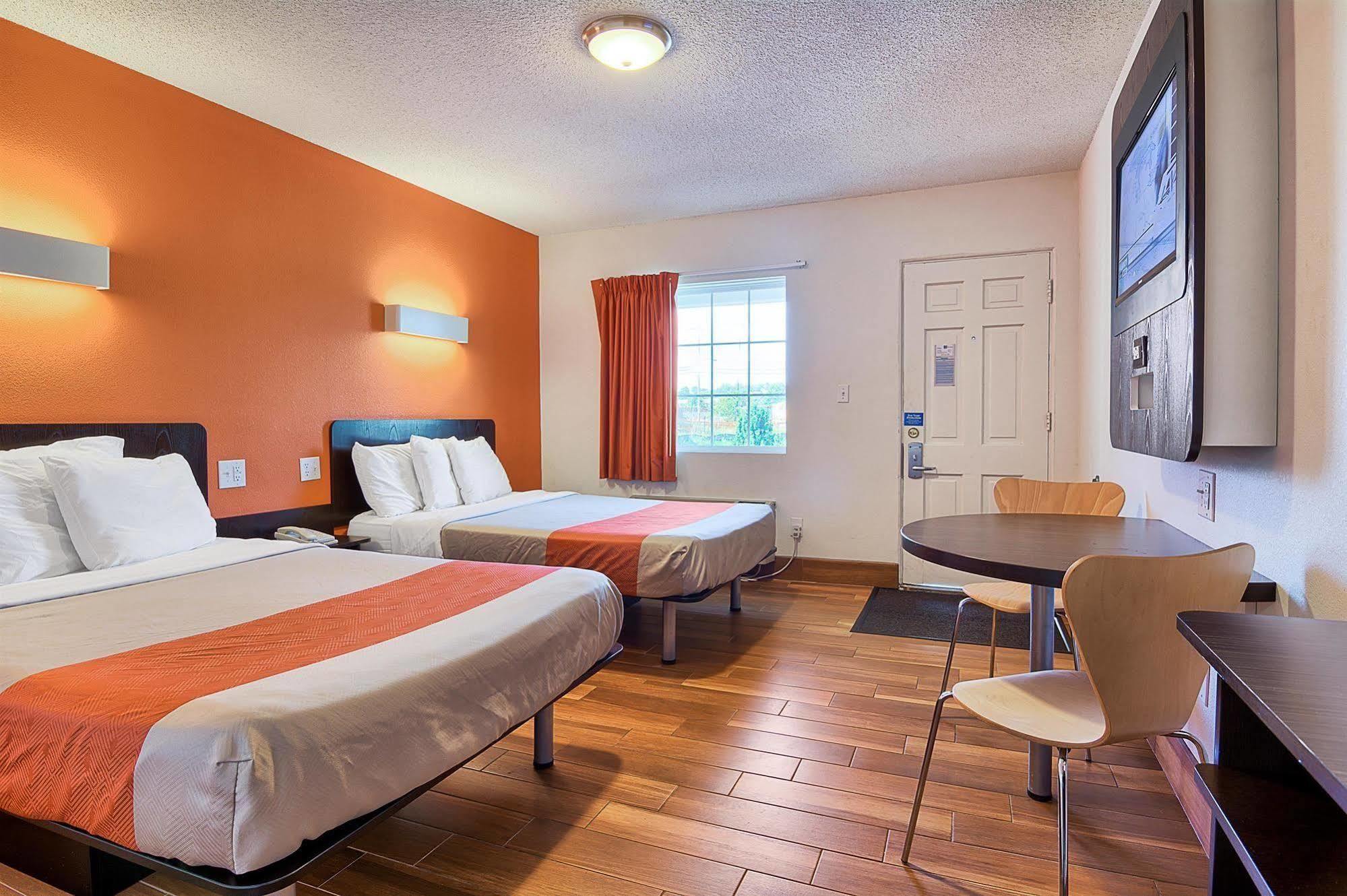 Motel 6-Harrisonburg, Va - South Bagian luar foto